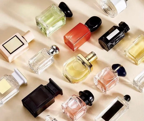 Fragrance Favorites Discovery Gift Set for Her – 12 Mini Perfume Samples